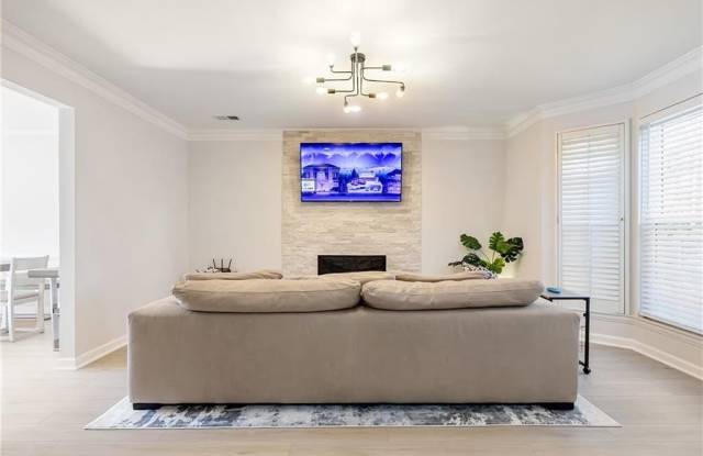 2940 Lexington Trace Drive Gallery 2
