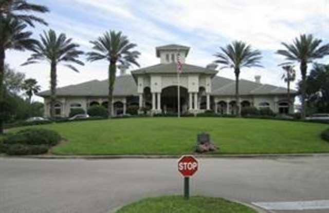 5961 Paradise CIR Gallery 3