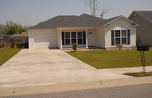 Charming 3BR Home in Valdosta - Perfect for a Cozy Living Experience! photos photos
