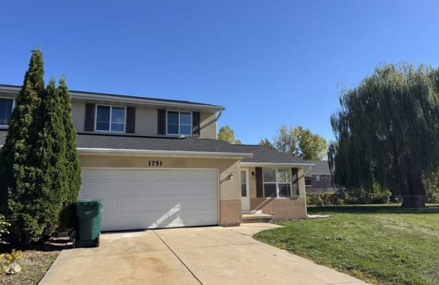 1751 Cabinet Maker Court - 1751 Cabinet Maker Court, Howard, WI 54303