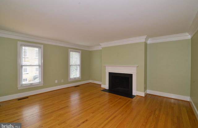 1329 LYNNBROOK DRIVE Gallery 4