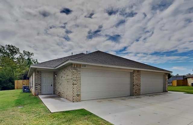 1100 Ashton Lane photos photos
