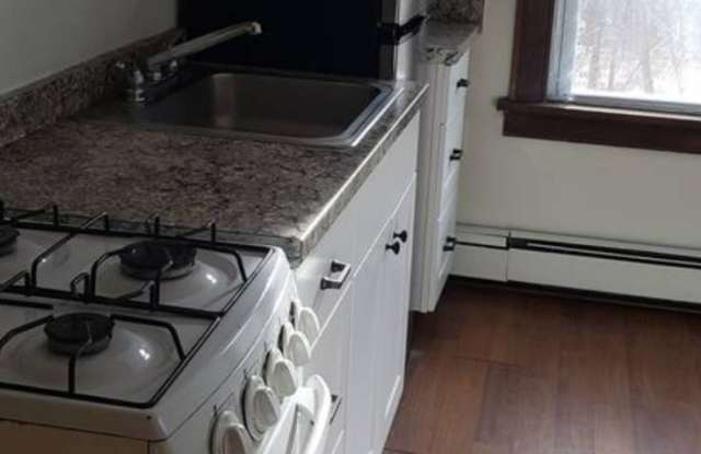300 Budd Rd photos photos