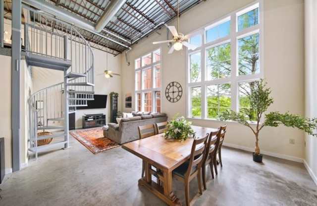 572 Edgewood Avenue SE photos photos