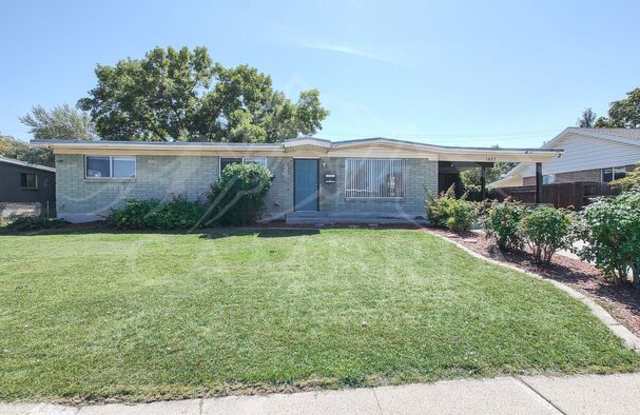 1637 Paradise Lane Gallery 1