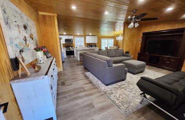 325 Scataway Road photos photos