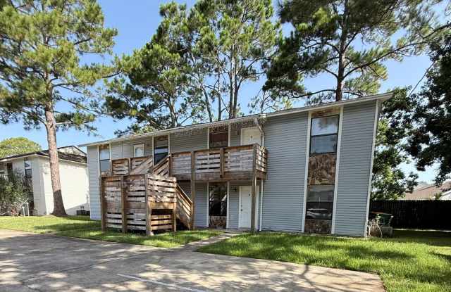New Listing! photos photos New Listing! photos photos
