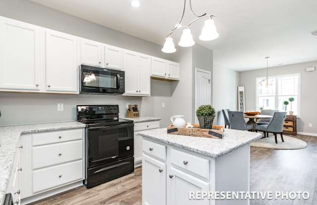 *MOVE IN SPECIAL* $1000 OFF FIRST FULL MONTH* 3 Bedroom Triplex in Smithfield! photos photos