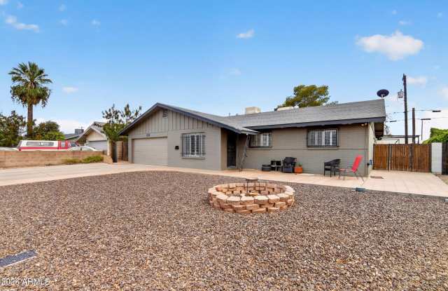 123 E ERIE Drive Gallery 2