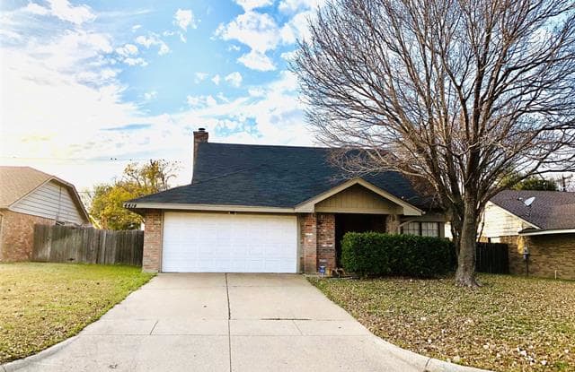 4414 Emerson Drive - 4414 Emerson Drive, Grand Prairie, TX 75052