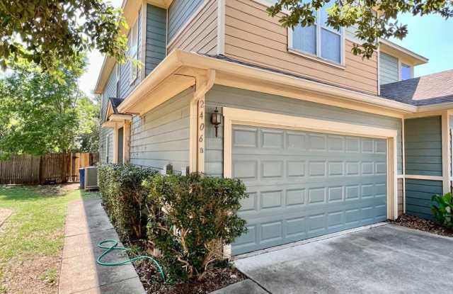 Austin 4 bedroom, 2.5 bath duplex for lease Gallery 2