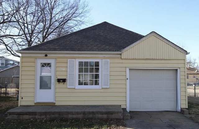 540 South College Avenue - 540 South College Avenue, Salina, KS 67401