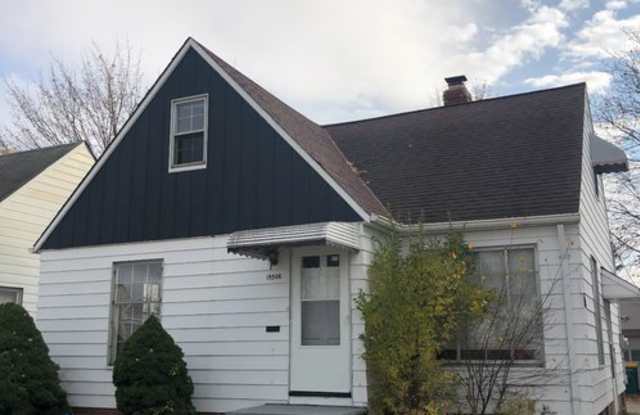 15508 Maplewood Ave - 15508 Maplewood Avenue, Maple Heights, OH 44137