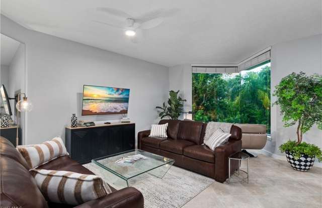 5555 Heron Point Drive Gallery 3