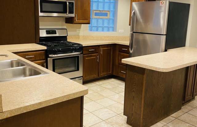 3110 West Fullerton Ave. photos photos