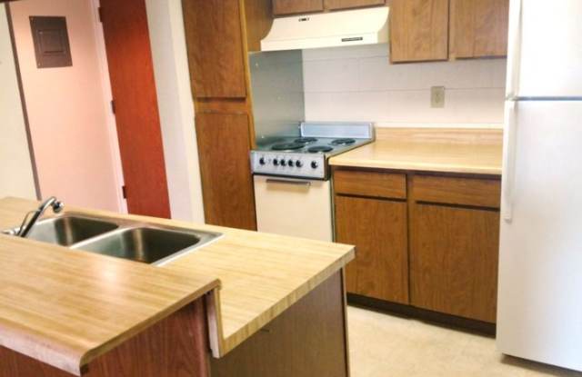 Landmark Tower - 111 15th Avenue South, Nampa, ID 83651