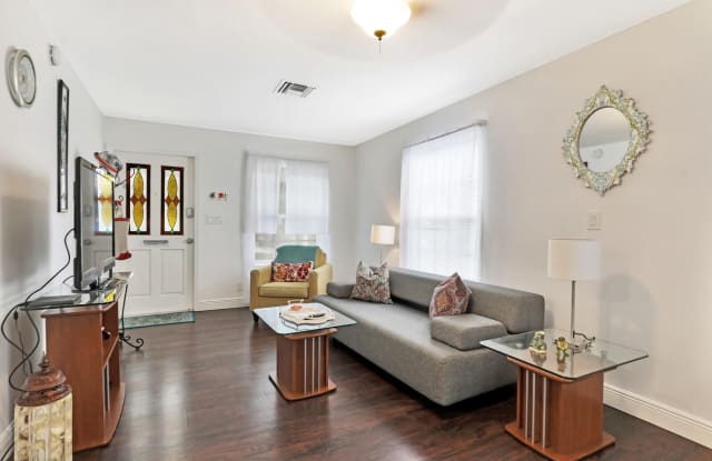 817 Winters Street - 817 Winters Street, West Palm Beach, FL 33405