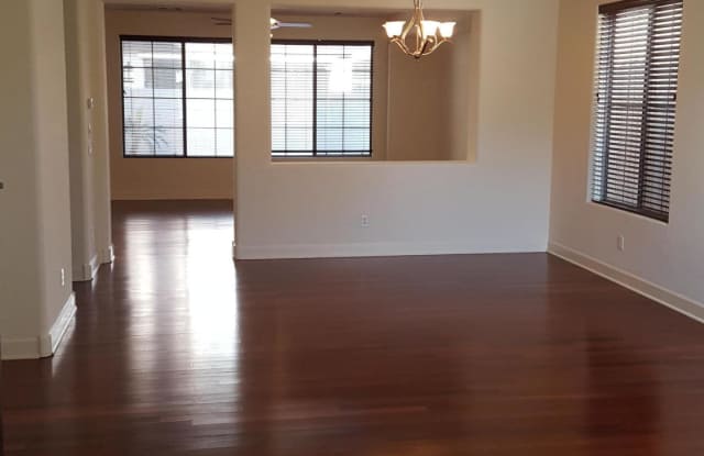 282 W ROSEMARY Drive Gallery 3