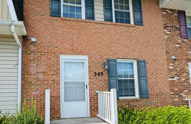 * Re-Rental * 2 Bedroom, 1.5 Bath Townhouse photos photos