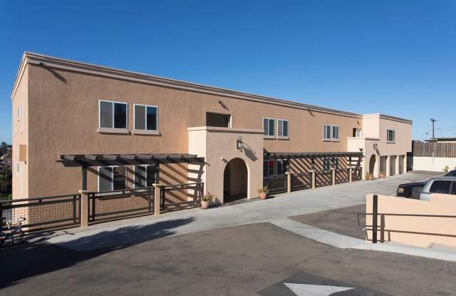 Gorgeous 2 Bed/2 Bath in Point Loma - Views, W/D,  More + Pets OK photos photos