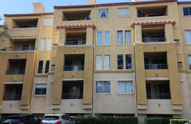 Two Bedroom Condo with Great Amenities! photos photos