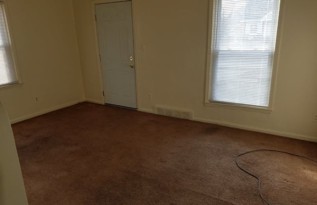 7736 Evergreen Avenue Gallery 2