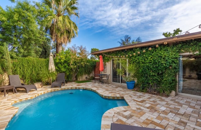 1220 E ENCANTADA Place - 1220 E Encantada Pl, Phoenix, AZ 85014