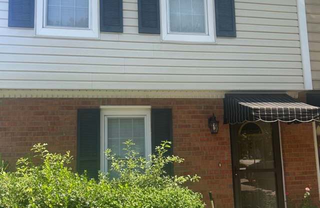 Cozy townhouse photos photos