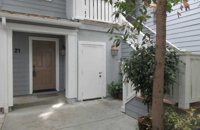 MOVE IN PROMO: 21 Hinterland, Ladera Ranch: Spacious 2 Bed 2.5 Bath Townhome with Community Amenities! Gallery 3