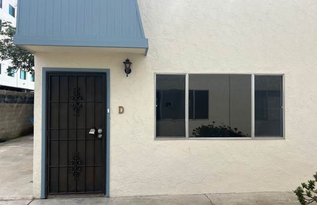 Two Bedroom, Two Bathroom Condo For Rent Gallery 1