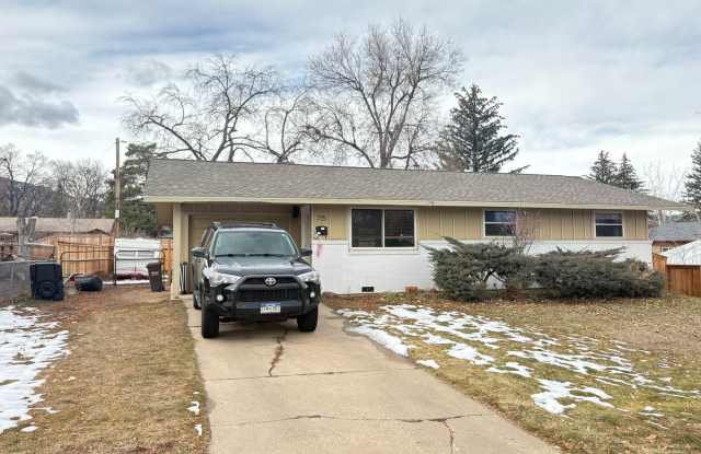 3 Bed 1 Bath Home W/Large Backyard Walking Distance To Everything. photos photos 3 Bed 1 Bath Home W/Large Backyard Walking Distance To Everything. photos photos