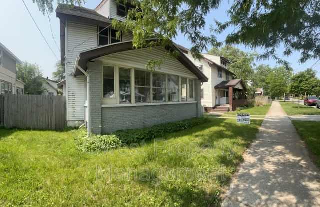 1144 Alexander St SE photos photos