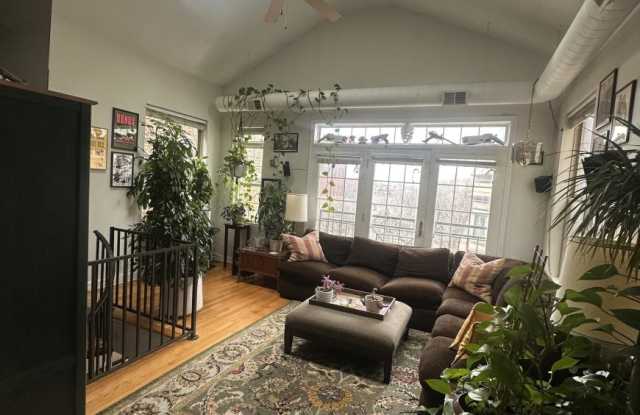 1627 West Grand Ave. photos photos