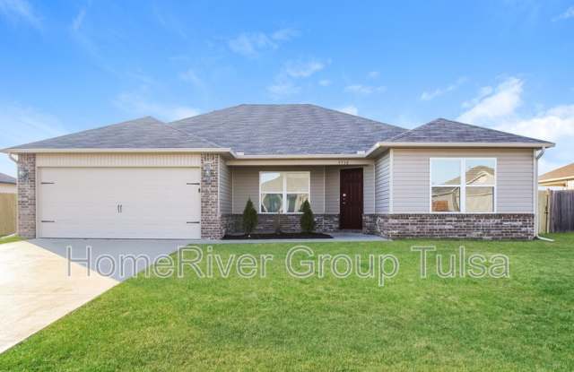 3738 S 153rd East Ave - 3738 South 153rd East Avenue, Tulsa, OK 74134