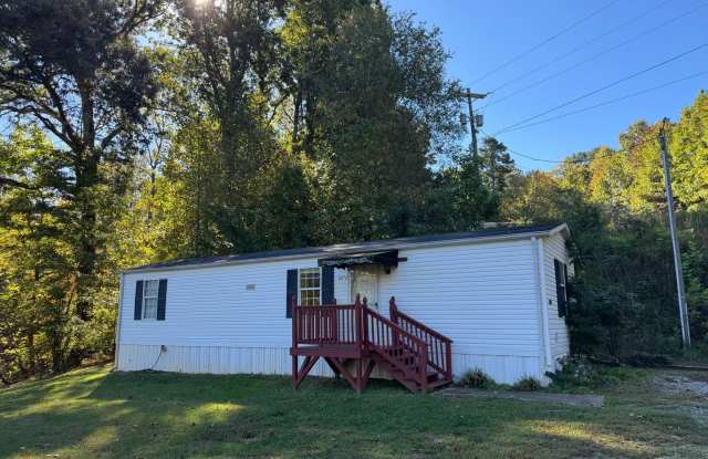 Two Bedroom Trailer in Maiden - 6972 East North Carolina 150 Highway, Catawba County, NC 28037