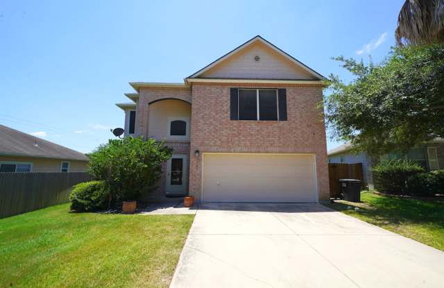 Lovely Cul-De-Sac Home in Schertz/Cibolo Now Available. Realtor Commission: $350 photos photos