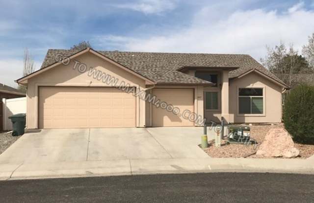 647 ZOE LANE - GREAT 3BR/2BA - 647 Zoe Lane, Grand Junction, CO 81504