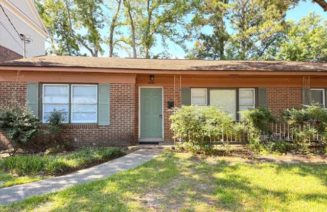 Charming South Windermere Rental with Spacious Fenced Backyard! photos photos