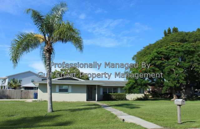 4532 86th St Ct W - 4532 86th Street Court West, Cortez, FL 34210
