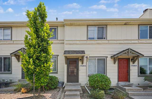 2 Bedroom, 1.5 Bathroom Townhome with In-Unit Laundry & Private Patio    **Move-In Special** Gallery 3