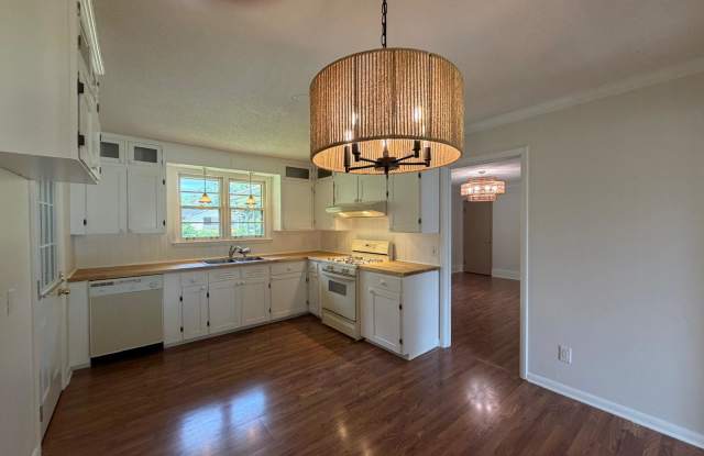 524 Graycroft Drive Southwest Gallery 4