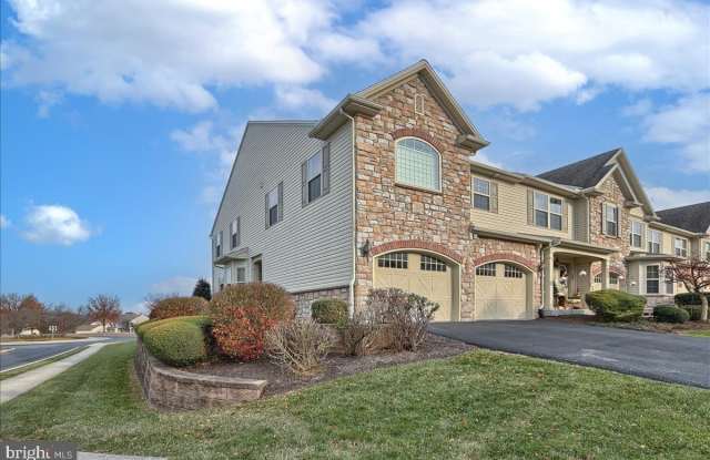 1801 VISTA DRIVE - 1801 Vista Drive, Cumberland County, PA 17055