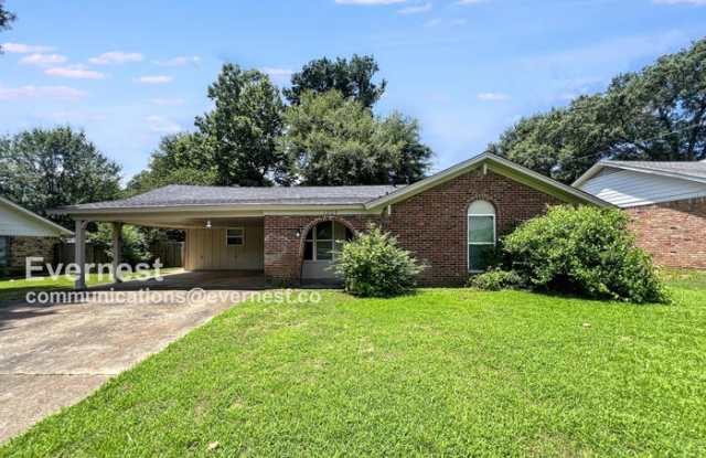 1233 Claiborne Drive - 1233 Claiborne Drive, Southaven, MS 38671
