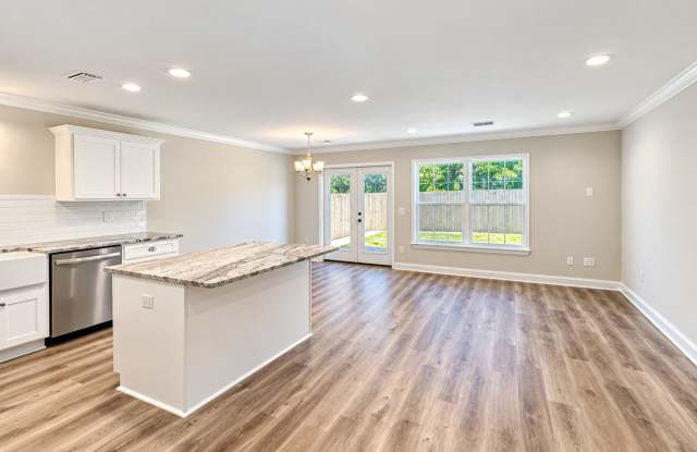 197 Ellis Avenue Gallery 3