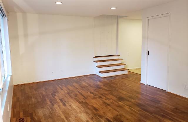 6225 Park Way Gallery 4