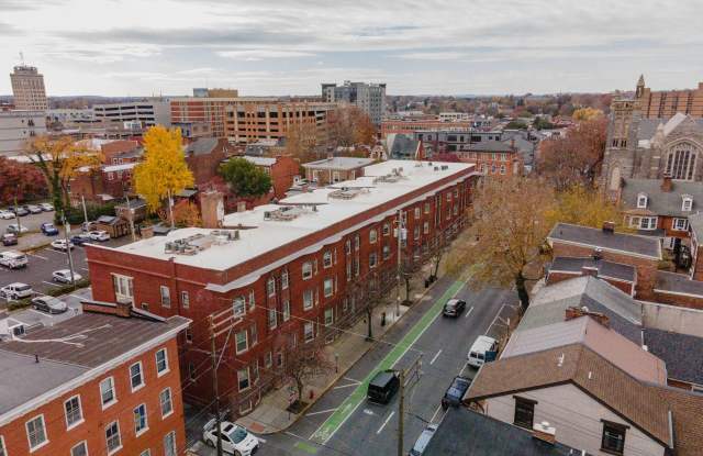 Charming One-Bedroom Apartment in Downtown Lancaster photos photos
