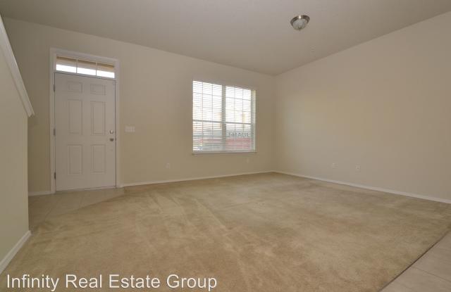 207 Silverglen Lane Gallery 4