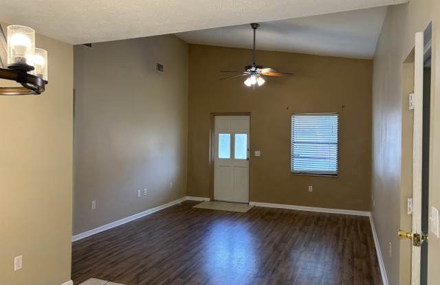 21334 Coakley Ln Gallery 3