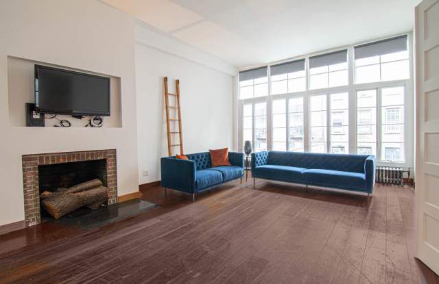 13 Gramercy Park South Gallery 4