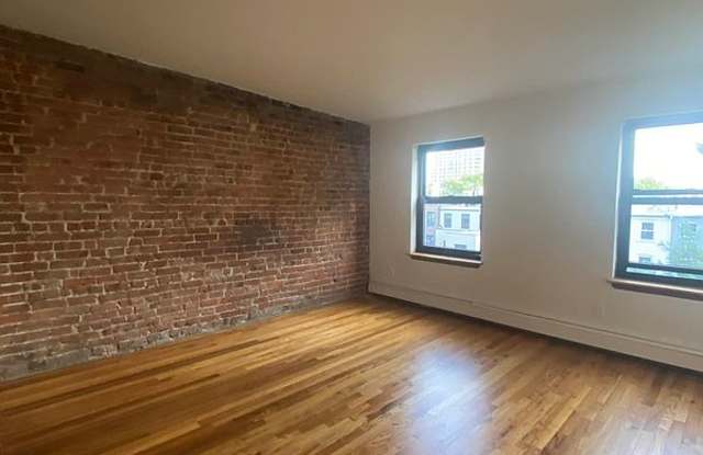 224 Dean St Gallery 4